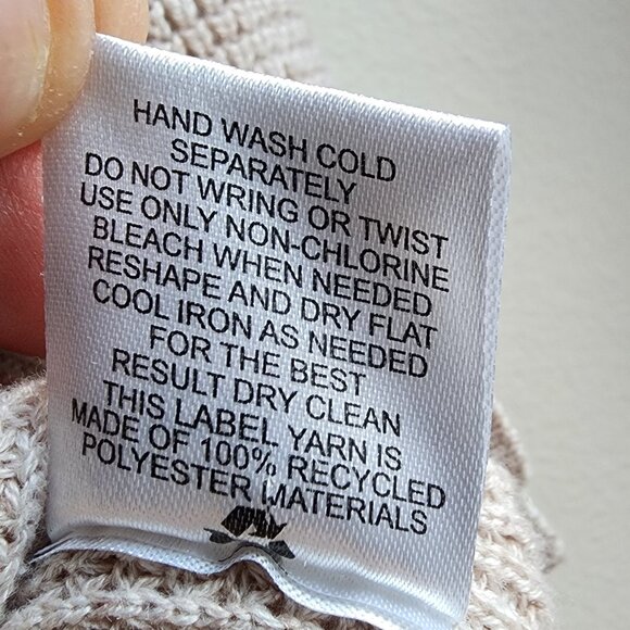 Hippie Rose Beige V-Neck Open Back Detail Sweater Size Medium - Picture 6 of 11